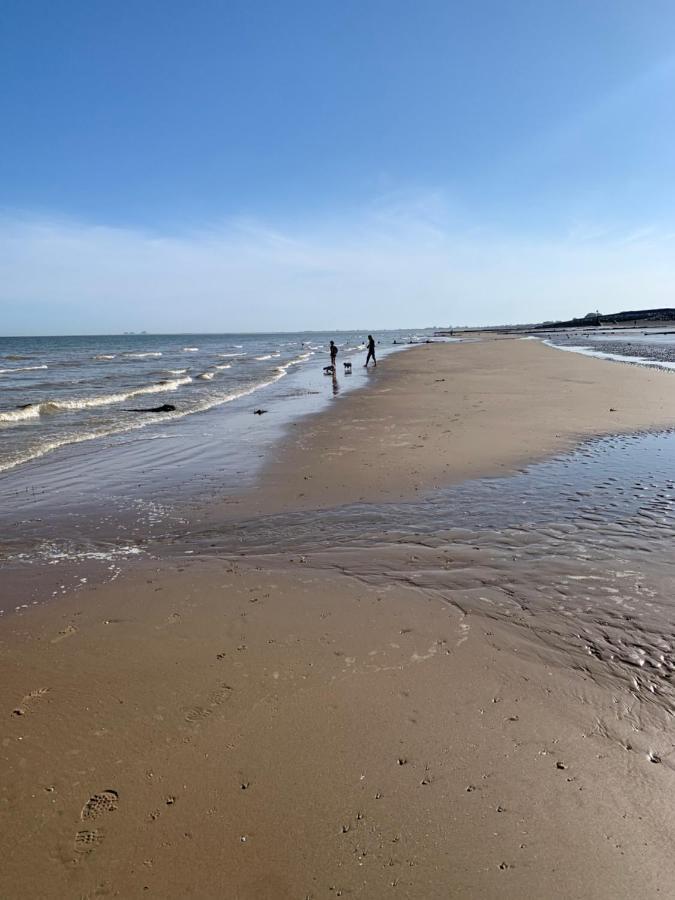 Meadows 3 New Beach Holiday Park Apartment Dymchurch Exterior photo
